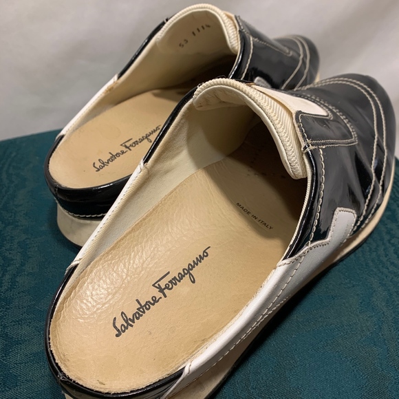 SALE - Salvatore Ferragamo Vintage Leather Mules - Picture 2 of 3
